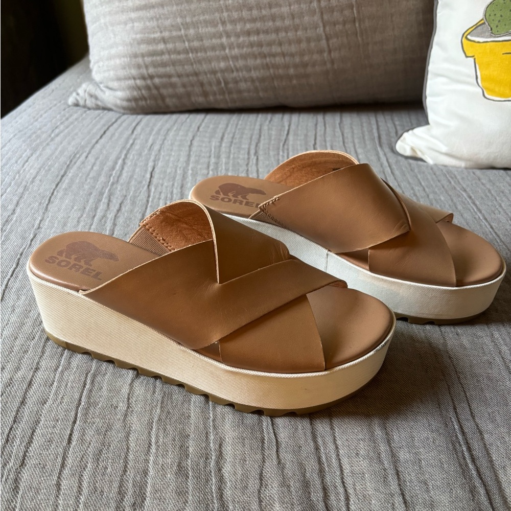 Sorel Cameron Platform Mule Slides in Nude, 6.5